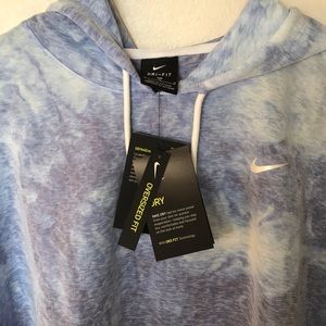 Nike women’s dri fit hoodie